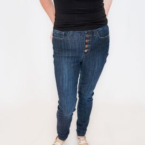 NWT Judy Blue High Waisted Button Fly Skinny Fit Size 28